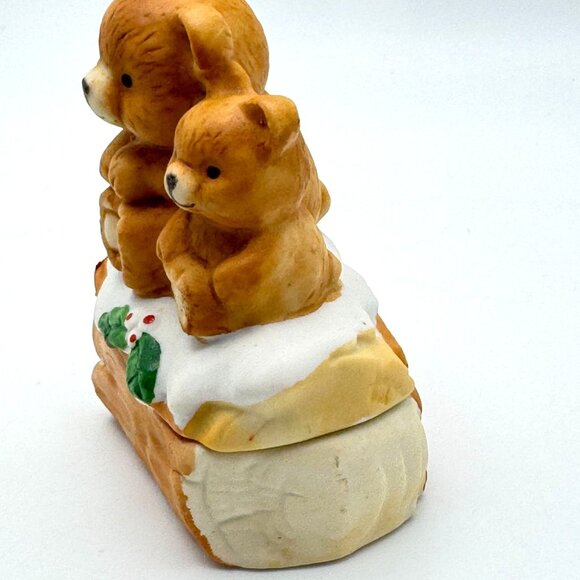 Vintage 1980s Porcelain Bisque Christmas Bear Candle Trinket Box With Lid 3" - Picture 7 of 8